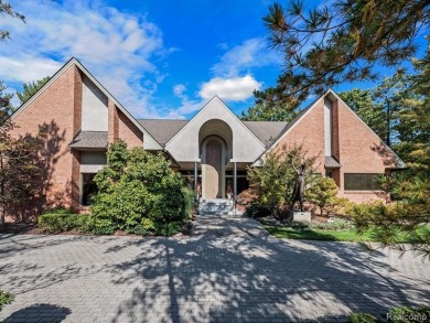  Home For Sale in Bloomfield Hills Michigan
