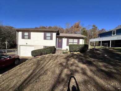 Chickamauga Lake Home Sale Pending in Hixson Tennessee