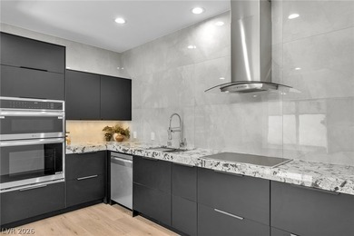 Stunning, fully renovated home in the prestigious Las Vegas - photo 11