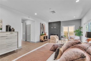 Stunning, fully renovated home in the prestigious Las Vegas - photo 23
