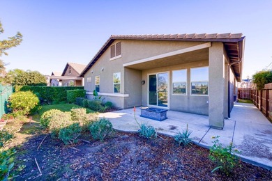 Elegant and sophisticated single-story home located on the golf - photo 29