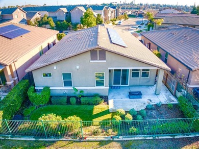 Elegant and sophisticated single-story home located on the golf - photo 31