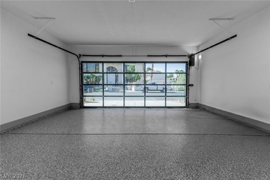 Stunning, fully renovated home in the prestigious Las Vegas - photo 38