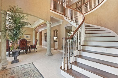 Lakefront - Gated - In-Ground Pool. It doesn't get much better - photo 5