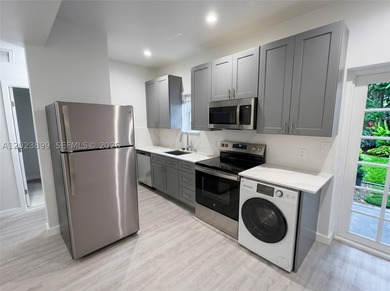 PARKEDGE - Fully Renovated 6 UNIT South Beach Multifamily - photo 6