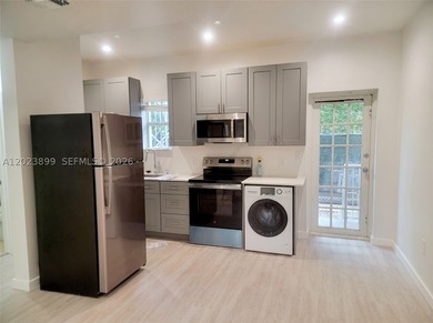 PARKEDGE - Fully Renovated 6 UNIT South Beach Multifamily - photo 7