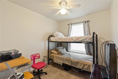 Welcome to your next chapter in this charming 3-bedroom - photo 11