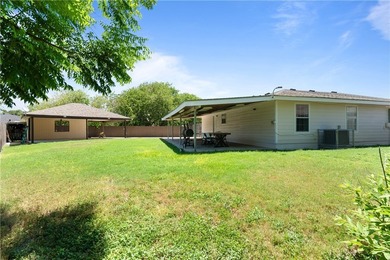 Welcome to your next chapter in this charming 3-bedroom - photo 17