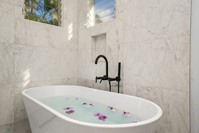 Just steps from Ha'ena's world-famous beaches, this beautifully - photo 10