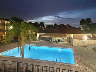For Sale -1 bedroom 1bath- Large- first floor condo-Renovated ! - photo 21