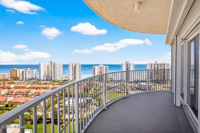 A LEGACY CONDOMINIUM OF RARE SCALE AND PEDIGREE, AVAILABLE ONCE - photo 5