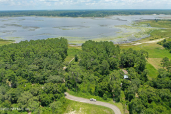 Lake Geneva Acreage Sale Pending in Melrose Florida