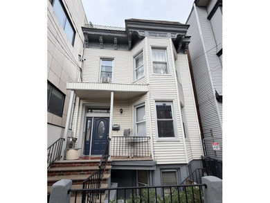 Hudson River Home For Sale in Weehawken New Jersey