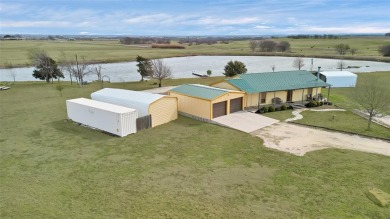 (private lake, pond, creek) Home For Sale in Hillsboro Texas