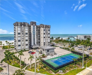 Capture the Expansive Views of the Gulf from Your PENTHOUSE - photo 1