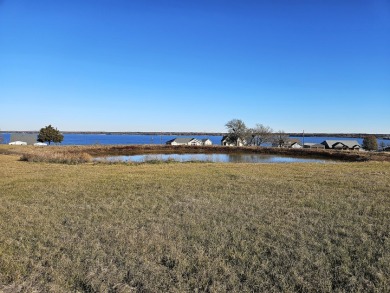 Waterfront Lot with 6.06 Acre Waterview Tract - photo 8