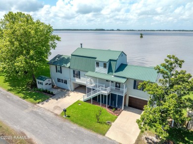 Lake Home For Sale in Gueydan, Louisiana
