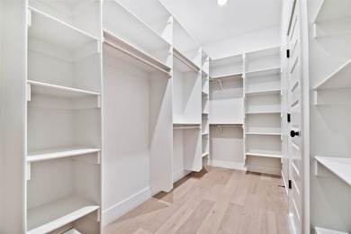 Stunning new construction home on a wooded cul-de-sac sewer lot! - photo 12