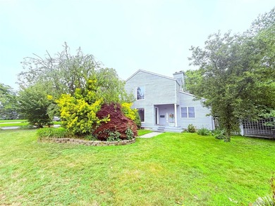 Experience timeless elegance in this impressive 5 bedroom, 2.5 - photo 2