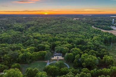 Built circa 1830, Sunnyside offers a rare chance to own an - photo 14