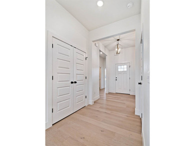 Stunning new construction home on a wooded cul-de-sac sewer lot! - photo 17