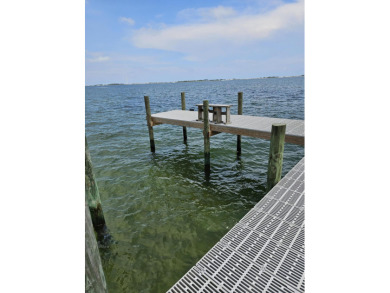 Lake Lot For Sale in Navarre, Florida