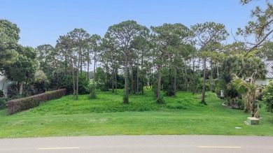 Build Your Golfer's Dream Home! This exceptional 0.76-acre lot - photo 1