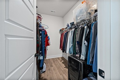 Welcome to this beautifully maintained Hunter Quinn - photo 16