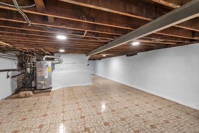 Expanded 3-bedroom brick ranch in the heart of Bay Terrace - - photo 17