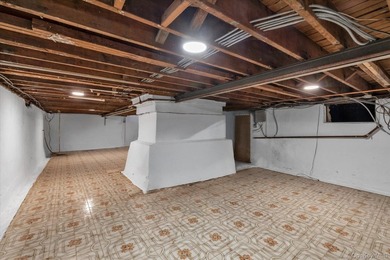 Expanded 3-bedroom brick ranch in the heart of Bay Terrace - - photo 18