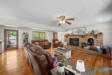 Welcome to this spacious 3-bedroom, 3-bath home situated on 3.67 - photo 21
