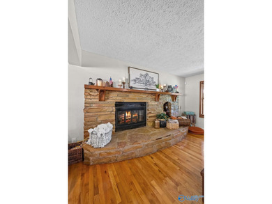 Welcome to this spacious 3-bedroom, 3-bath home situated on 3.67 - photo 23