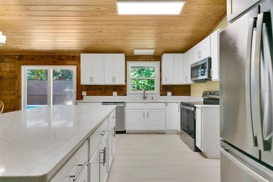 Under contract-accepting backup offers. Rare opportunity to own - photo 10