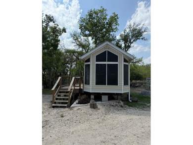 Turn key rental property on the Guadalupe River priced below tax - photo 2