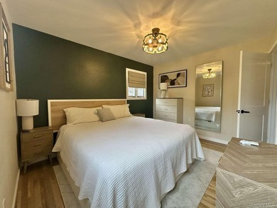 Enjoy the balance of comfort and convenience in this 4-bedroom - photo 5