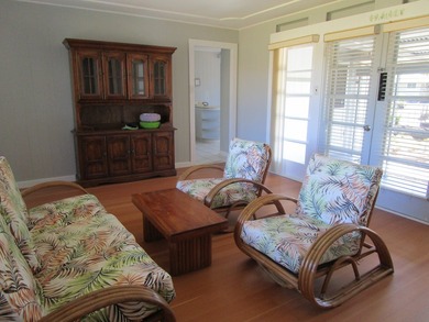 Classic style home built in the 1950's that is in immaculate - photo 5