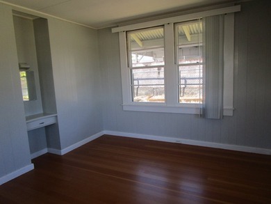 Classic style home built in the 1950's that is in immaculate - photo 7