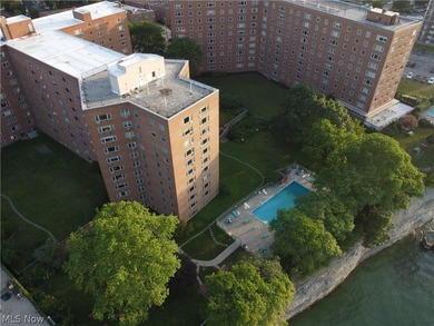 Experience effortless waterfront living in this beautifully - photo 3