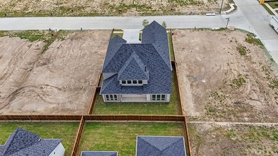 Popular open concept home features a dramatic two-story entry - photo 4