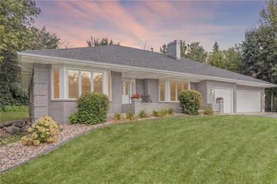 Orchard Lake Home Sale Pending in Lakeville Minnesota