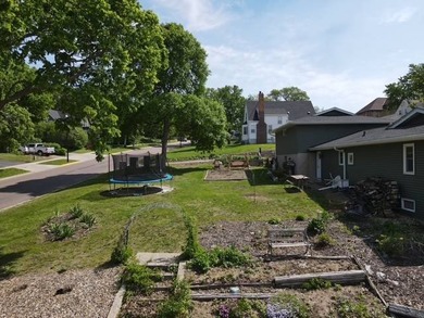 Welcome to 440 2nd St NW, Ortonville, MN-a well-maintained - photo 4