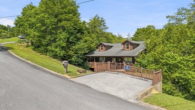 WOW FACTOR! TURNKEY INVESTMENT OPPORTUNITY! Conveniently located - photo 26