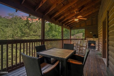 WOW FACTOR! TURNKEY INVESTMENT OPPORTUNITY! Conveniently located - photo 30