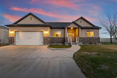 Utah Lake Home For Sale in Saratoga Springs Utah