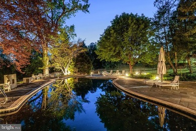 Welcome to iconic Ravenscliff, one of the most significant - photo 15
