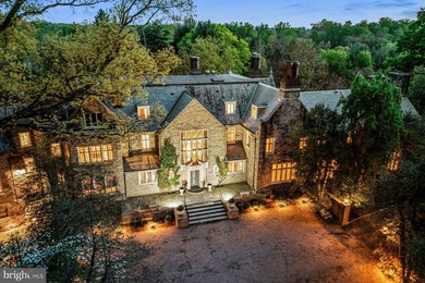 Welcome to iconic Ravenscliff, one of the most significant - photo 16