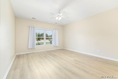Immaculate! Move-in ready, this one-level townhome offers - photo 27