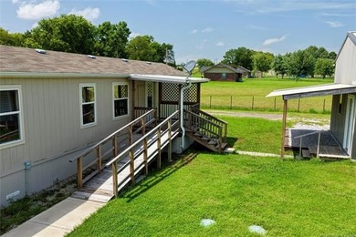 Welcome to lake living in the desirable Belle Starr Addition on - photo 8