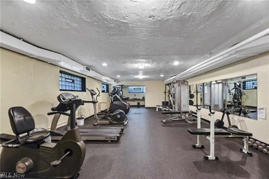 Enjoy effortless high-rise living in this 10th-floor condo at - photo 31