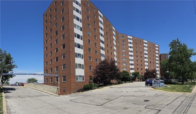 Enjoy effortless high-rise living in this 10th-floor condo at - photo 34